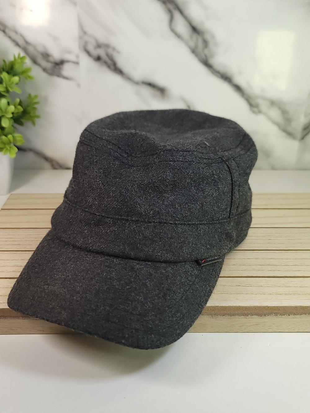 Gottmann Havana Cap. Charcoal Gray Felt Cadet Hat with Patterned Lining
